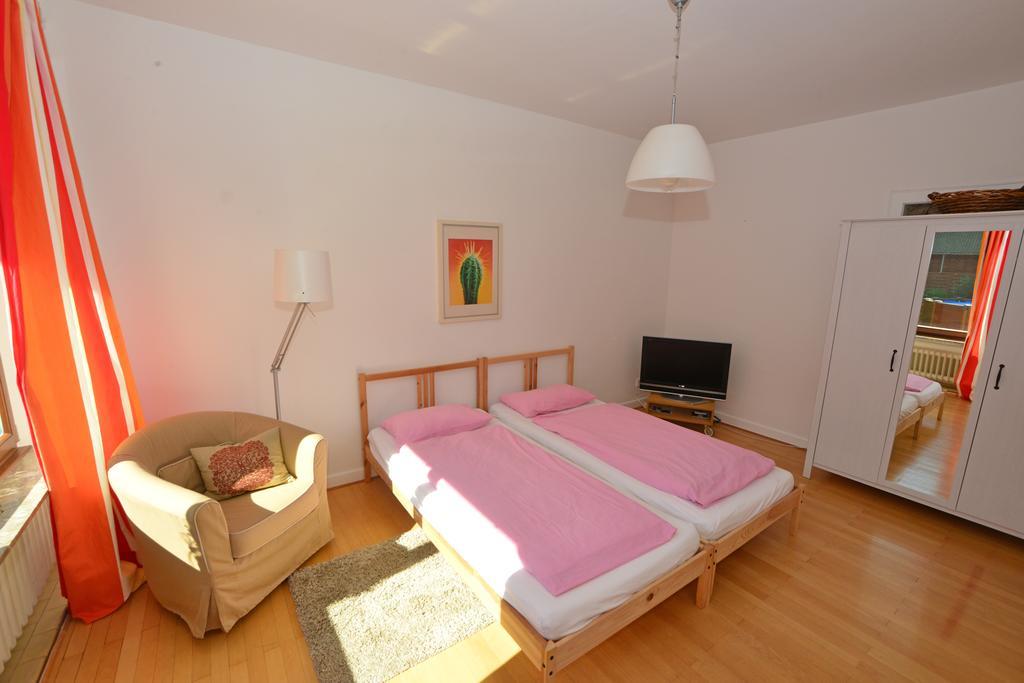 Moderne Ferienwohnung Deichstrasse Hennef  Rom bilde