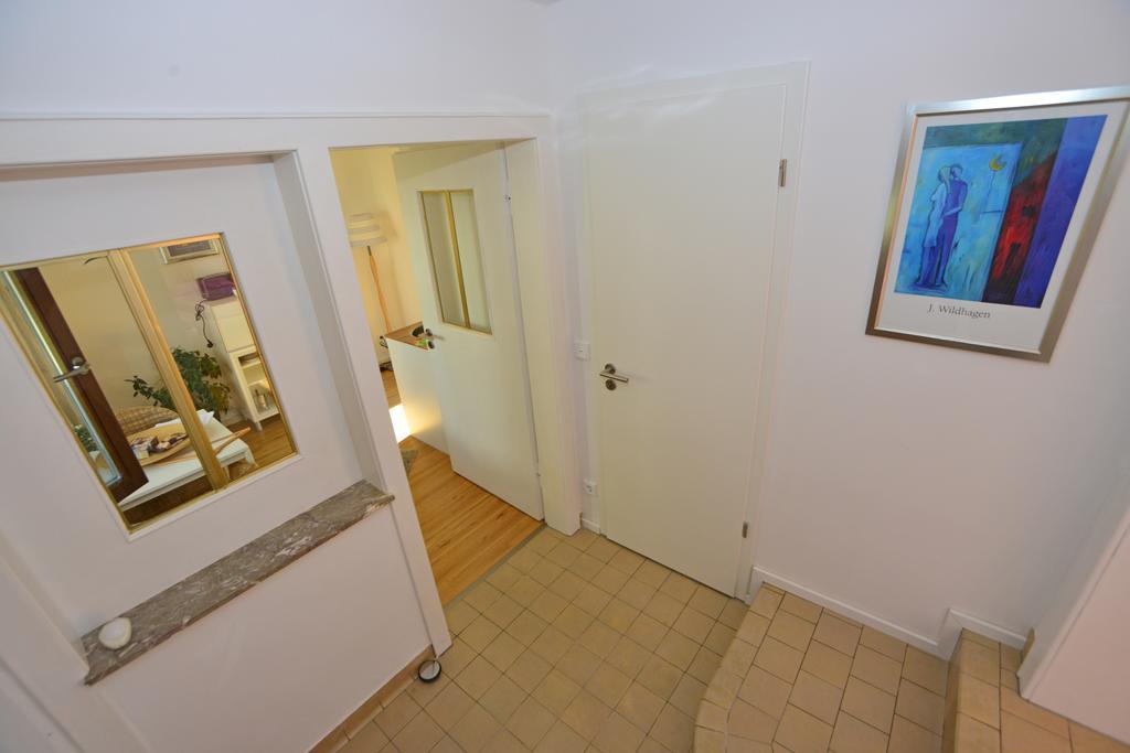 Moderne Ferienwohnung Deichstrasse Hennef  Rom bilde