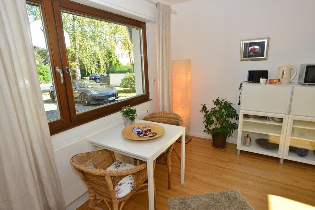 Moderne Ferienwohnung Deichstrasse Hennef  Rom bilde